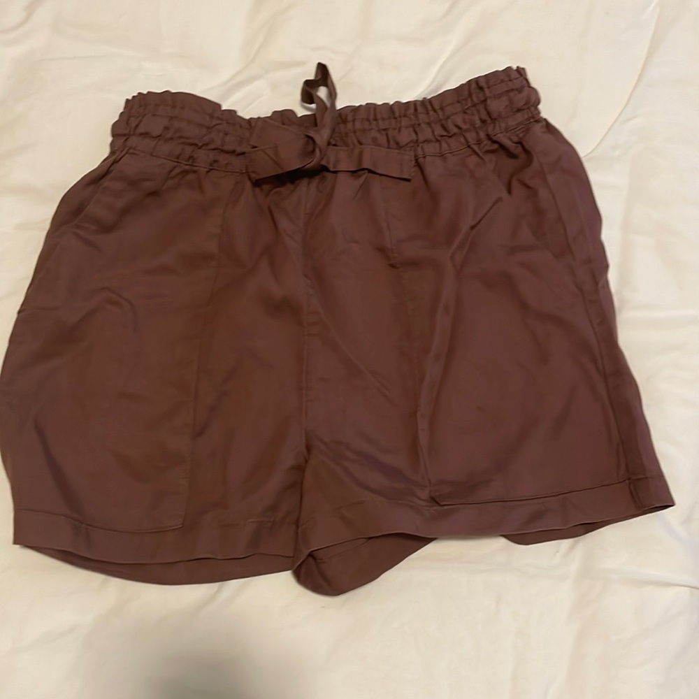 Japra brown shorts
